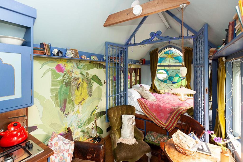 The Tabernacle At Frieda And The Moon Villa Lanreath Exterior photo
